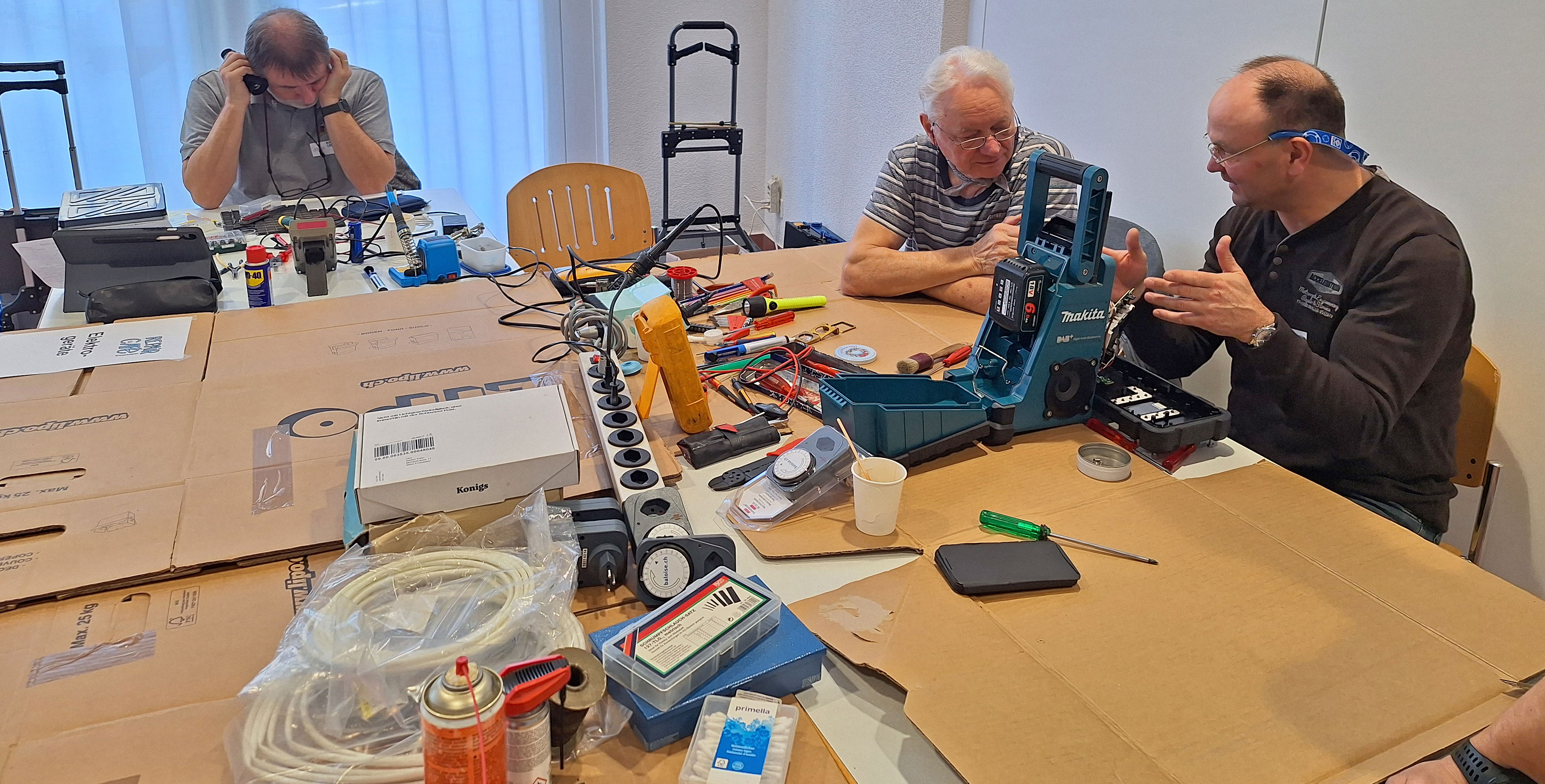 Repair Café KISS Einsiedeln vom 23.11.2024 20241123_103523
